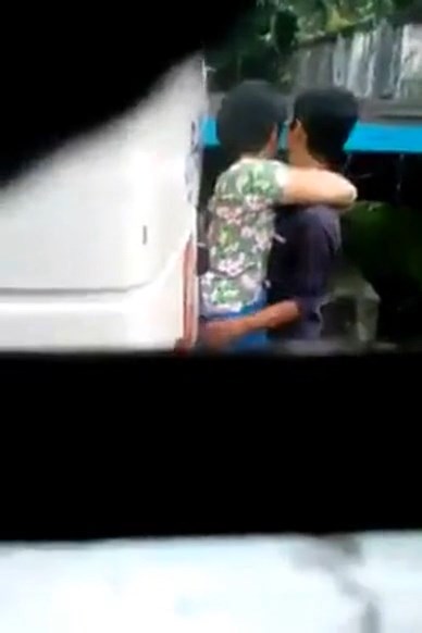 ကားနောက်မှာလည်းဆွဲမှာဘဲ