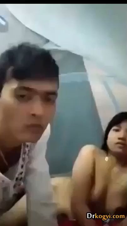 မိုးအေးအေးနဲ့ဆွဲမယ်တဲ့အသံလေးနားထောင်