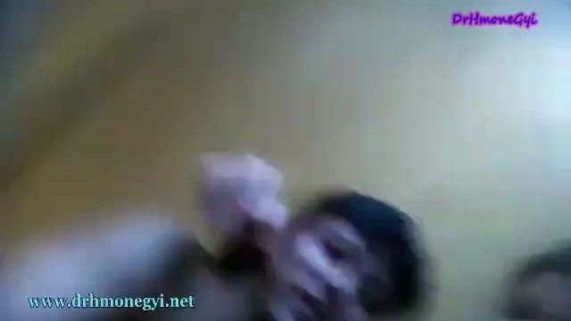 ရိုက်လေး စို့မှာလားကိုက်မှာလား