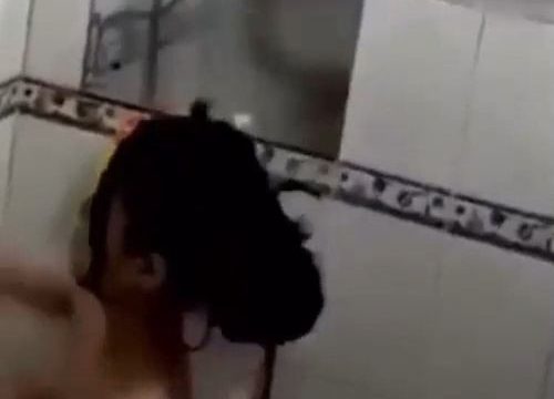 ရေချိုးချောင်းရိုက်အလန်းလေးဂလု