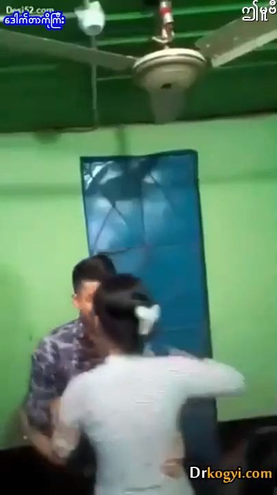 နှိုက်လိုက်စို့လိုက်နဲ့